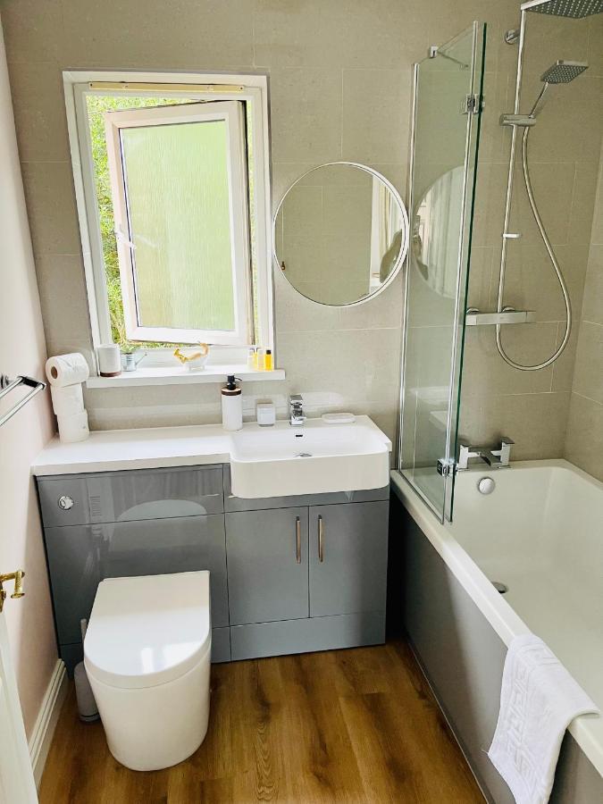 Tanglewood House Abergavenny With Private Parking Villa Exterior photo