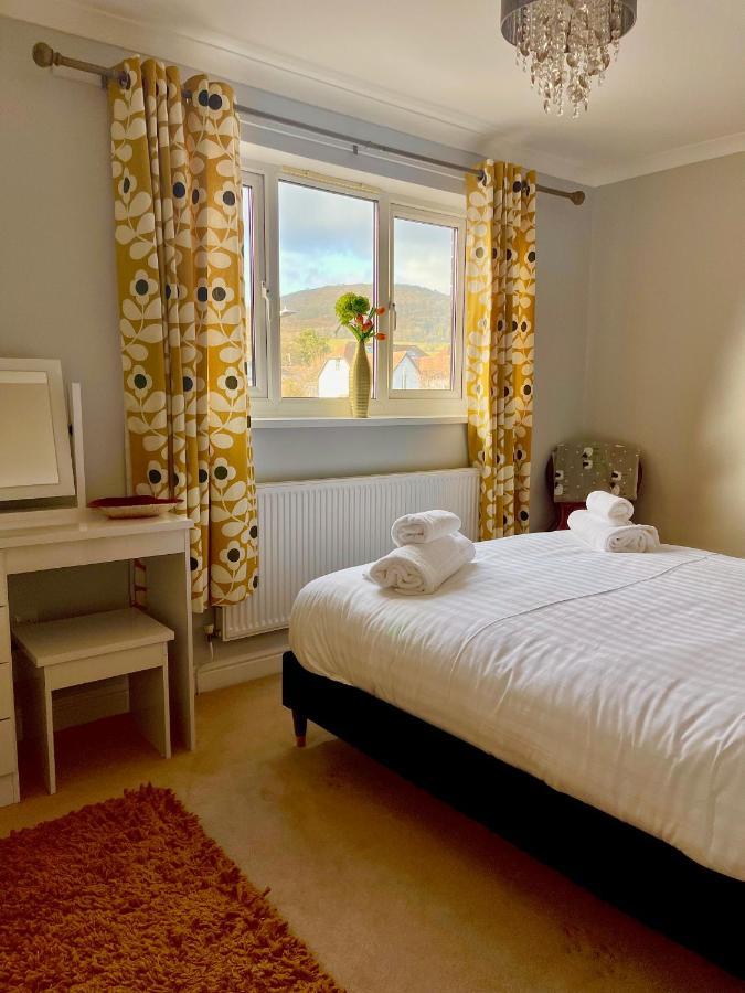 Tanglewood House Abergavenny With Private Parking Villa Exterior photo
